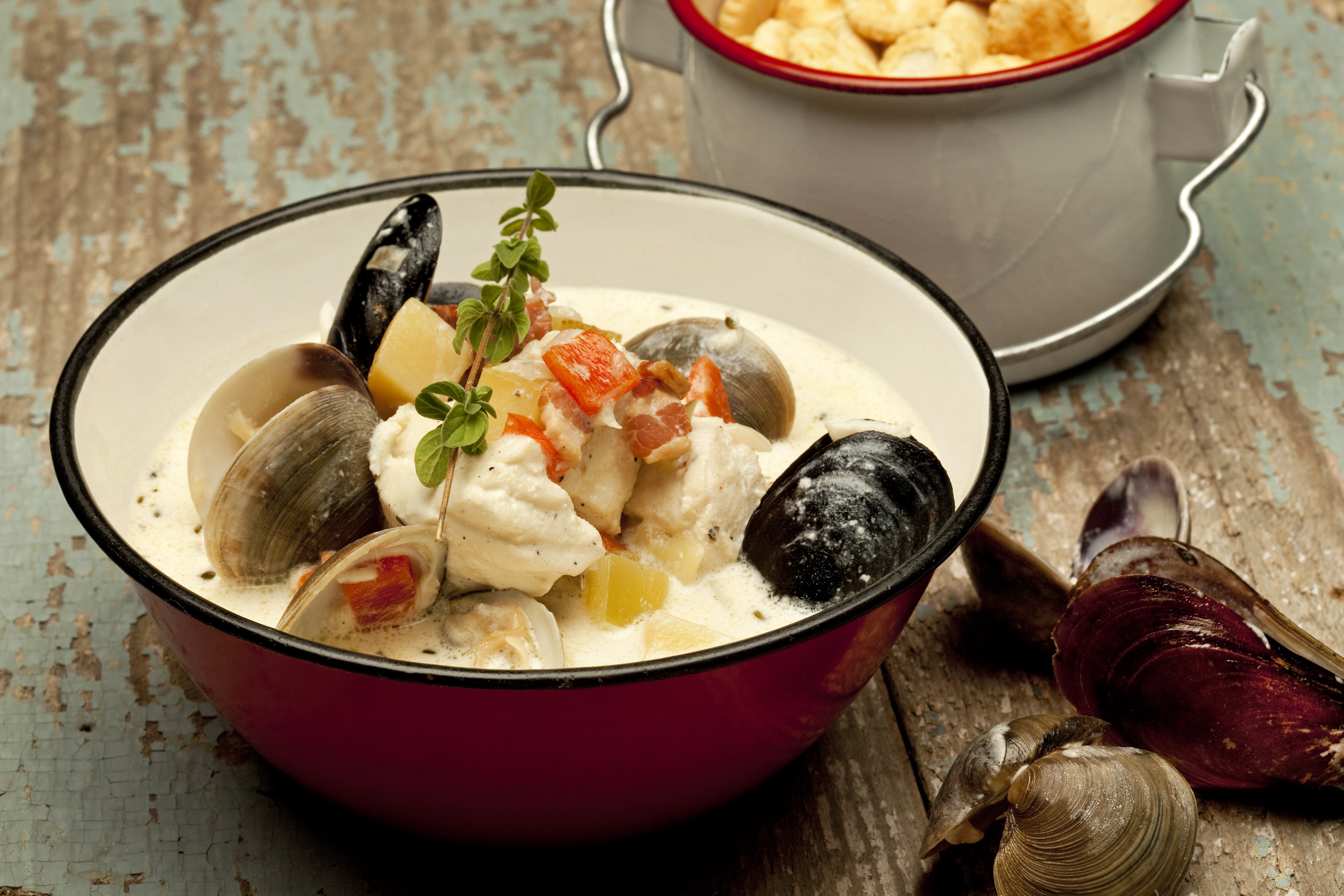 Emeril's Boston Clam Chowder Recipe