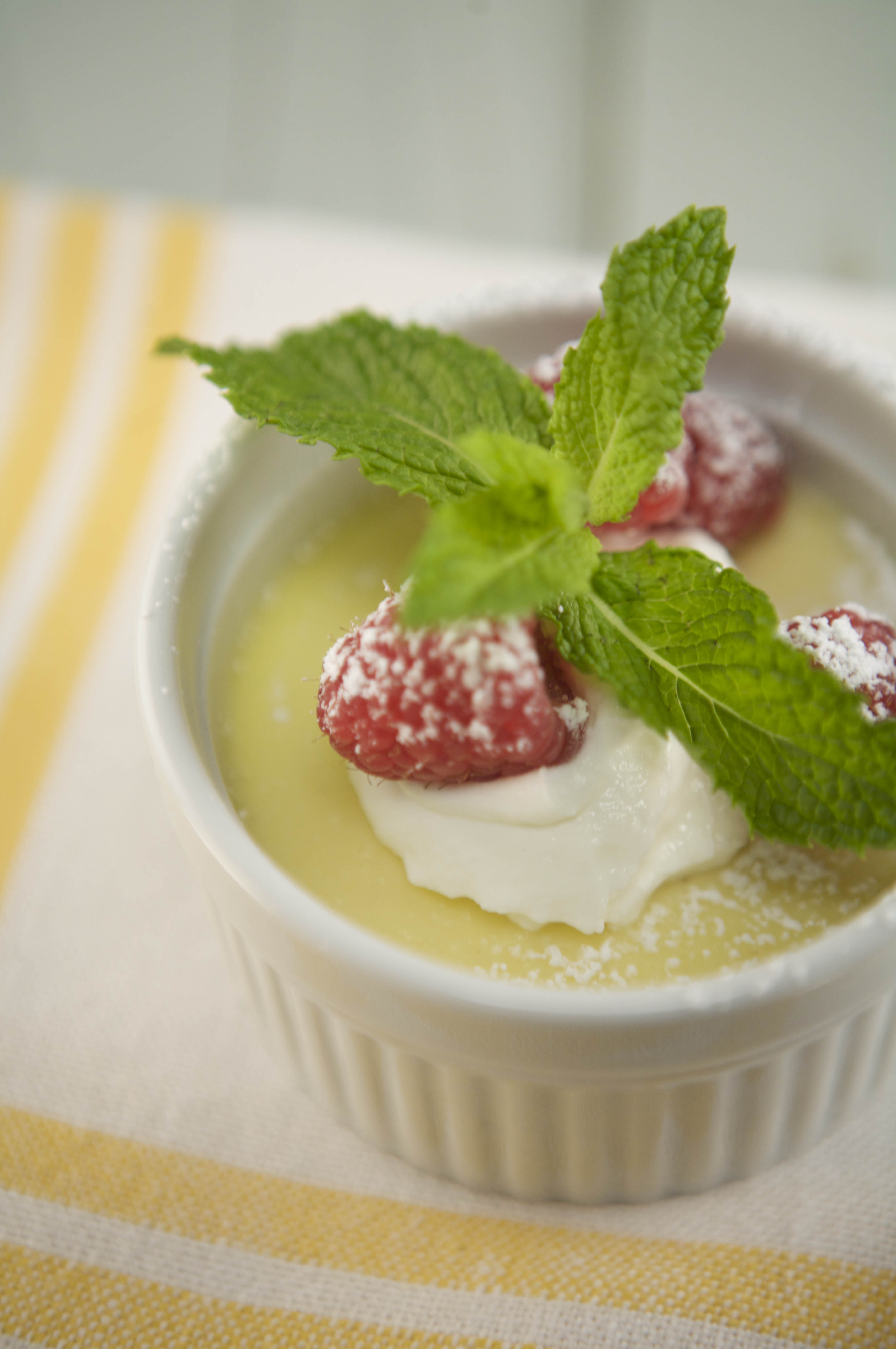 White Chocolate Pots De Creme