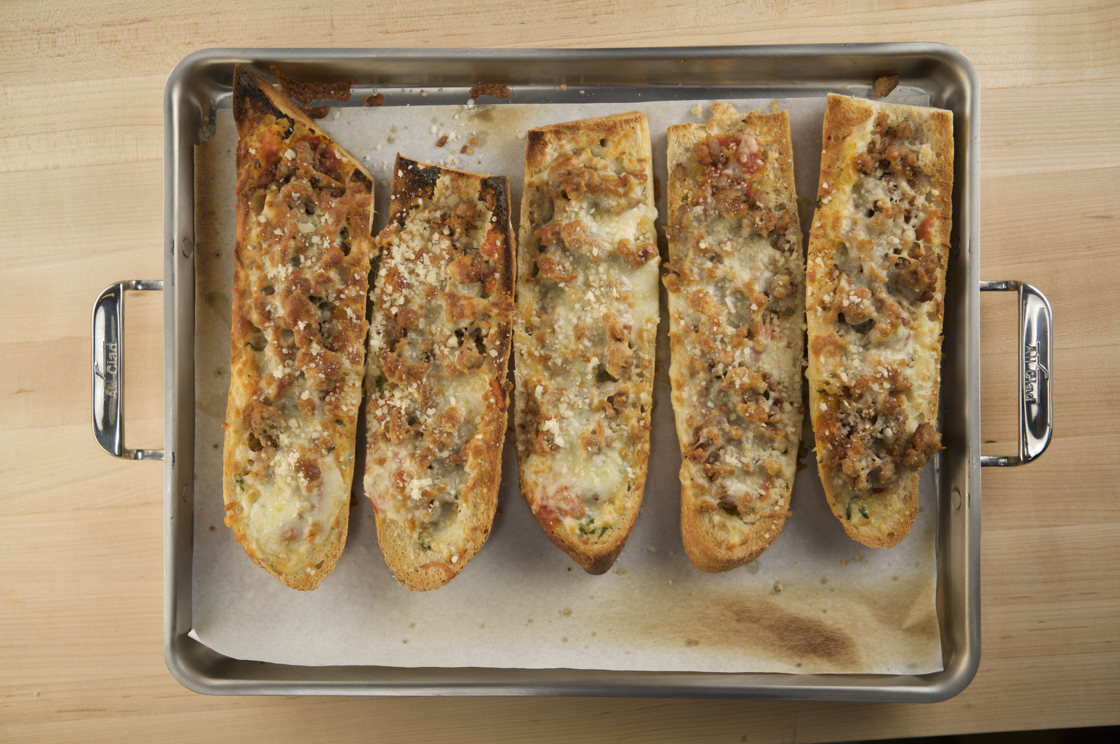 French Bread Pizza Sandwiches With Sweet Italian Sausage