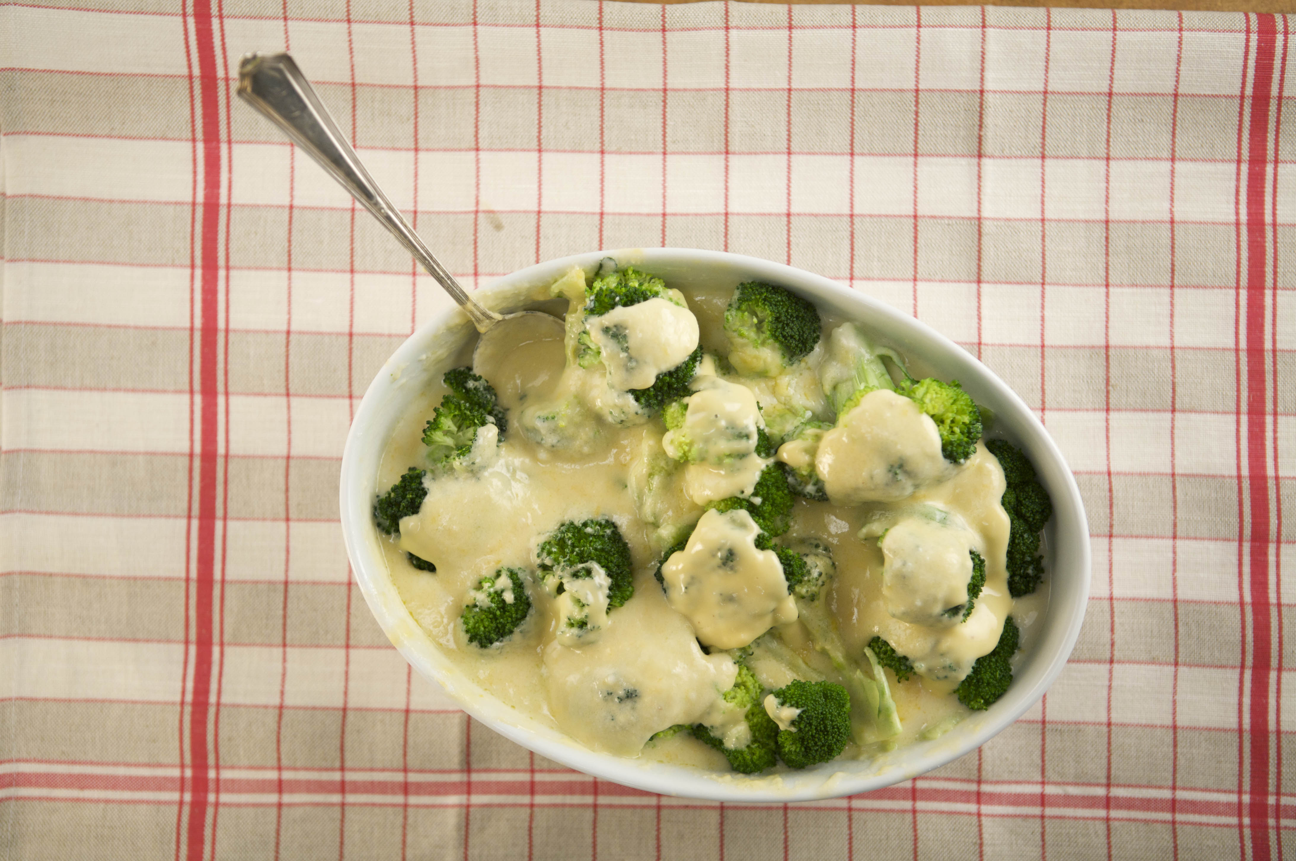 Broccoli With Seriously Cheesy Sauce