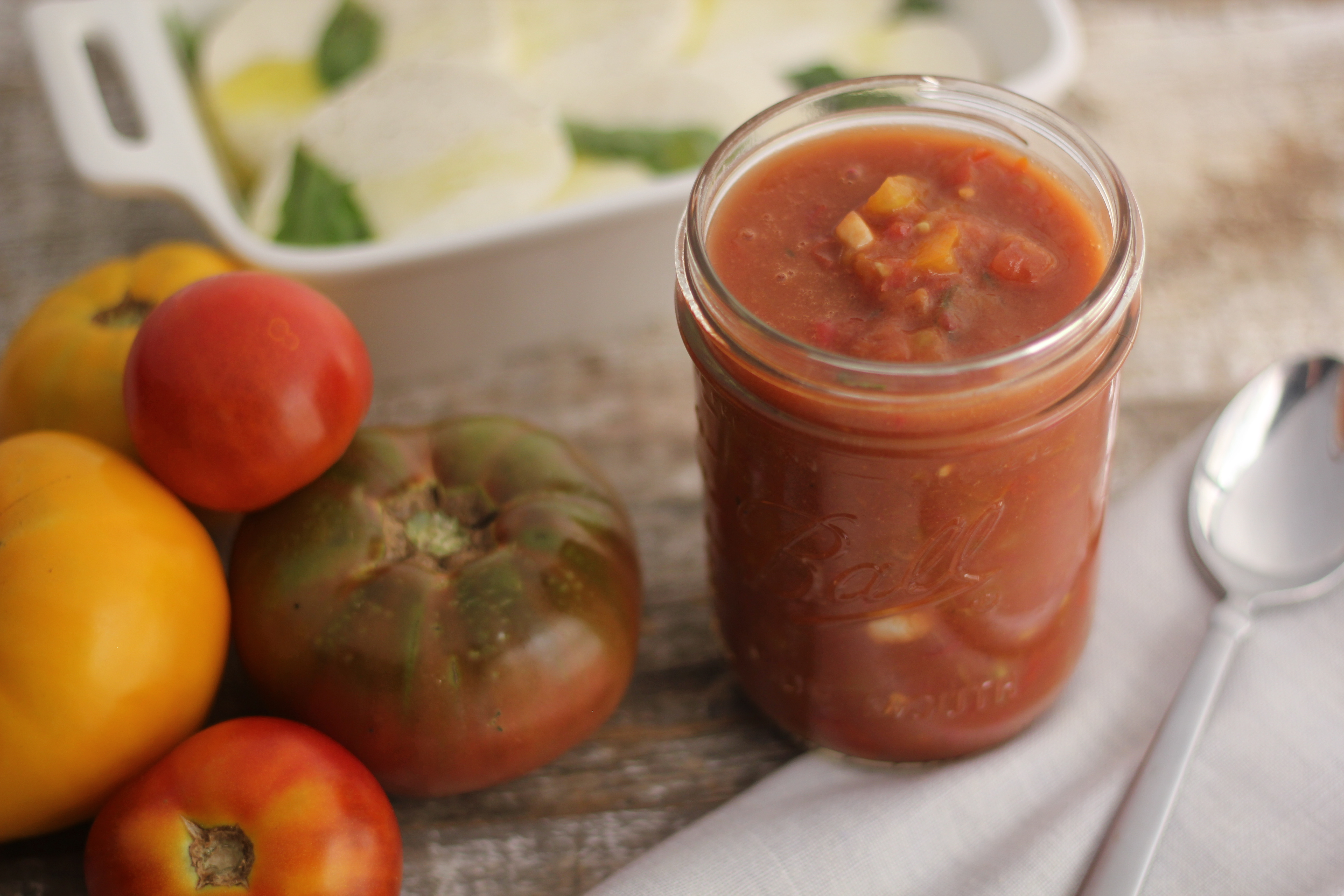 Fresh and Fast Tomato Sauce | Emerils.com