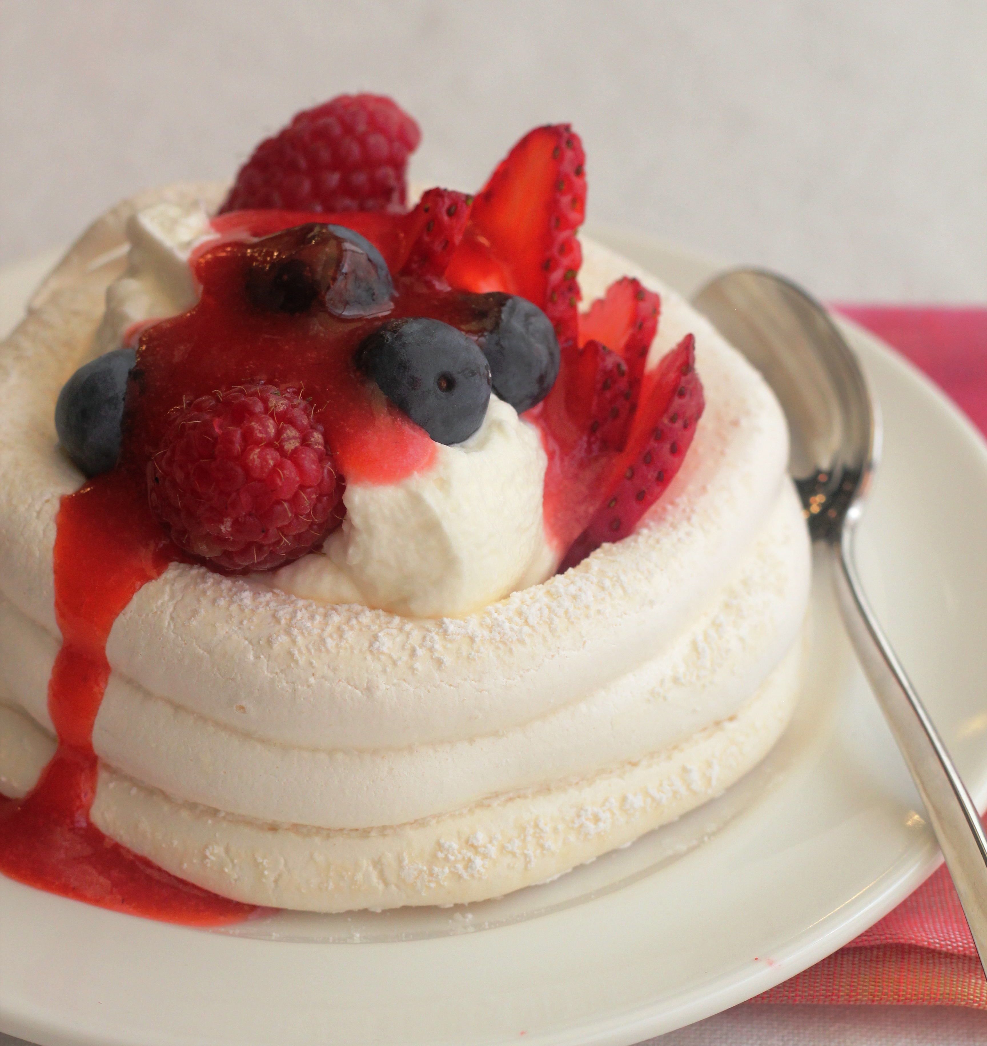 Australian Pavlovas With Fresh Berries And Strawberry Puree | Emerils.com