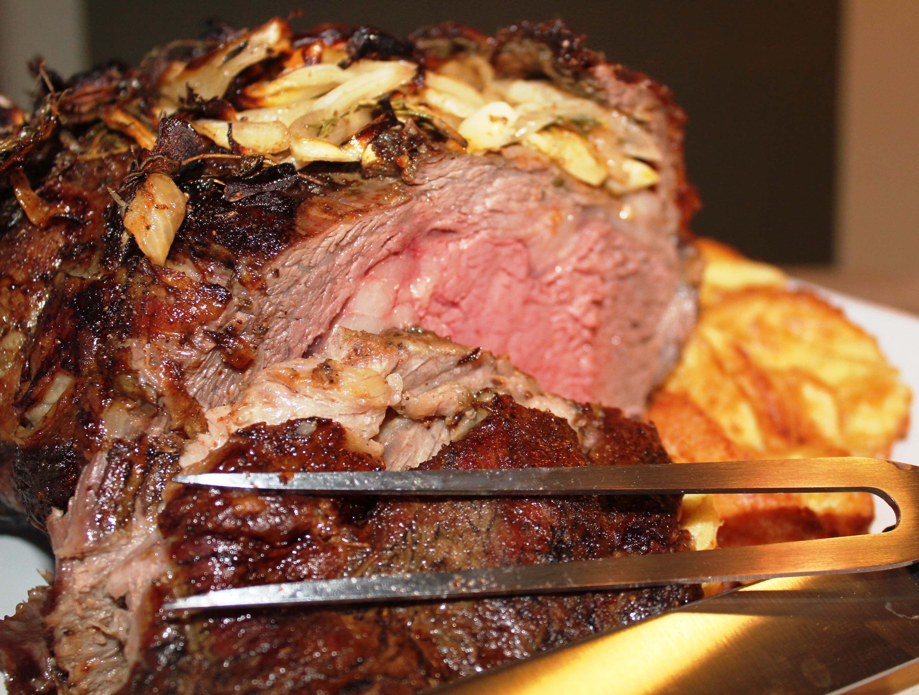 Prime Rib Roast Recipe (With Video)