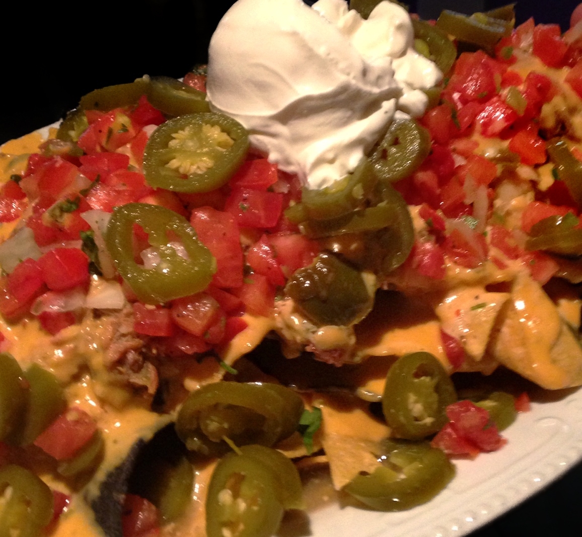 Green Chili Chicken Nachos