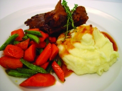 Garlic Lovers' Pot Roast | Emerils.com