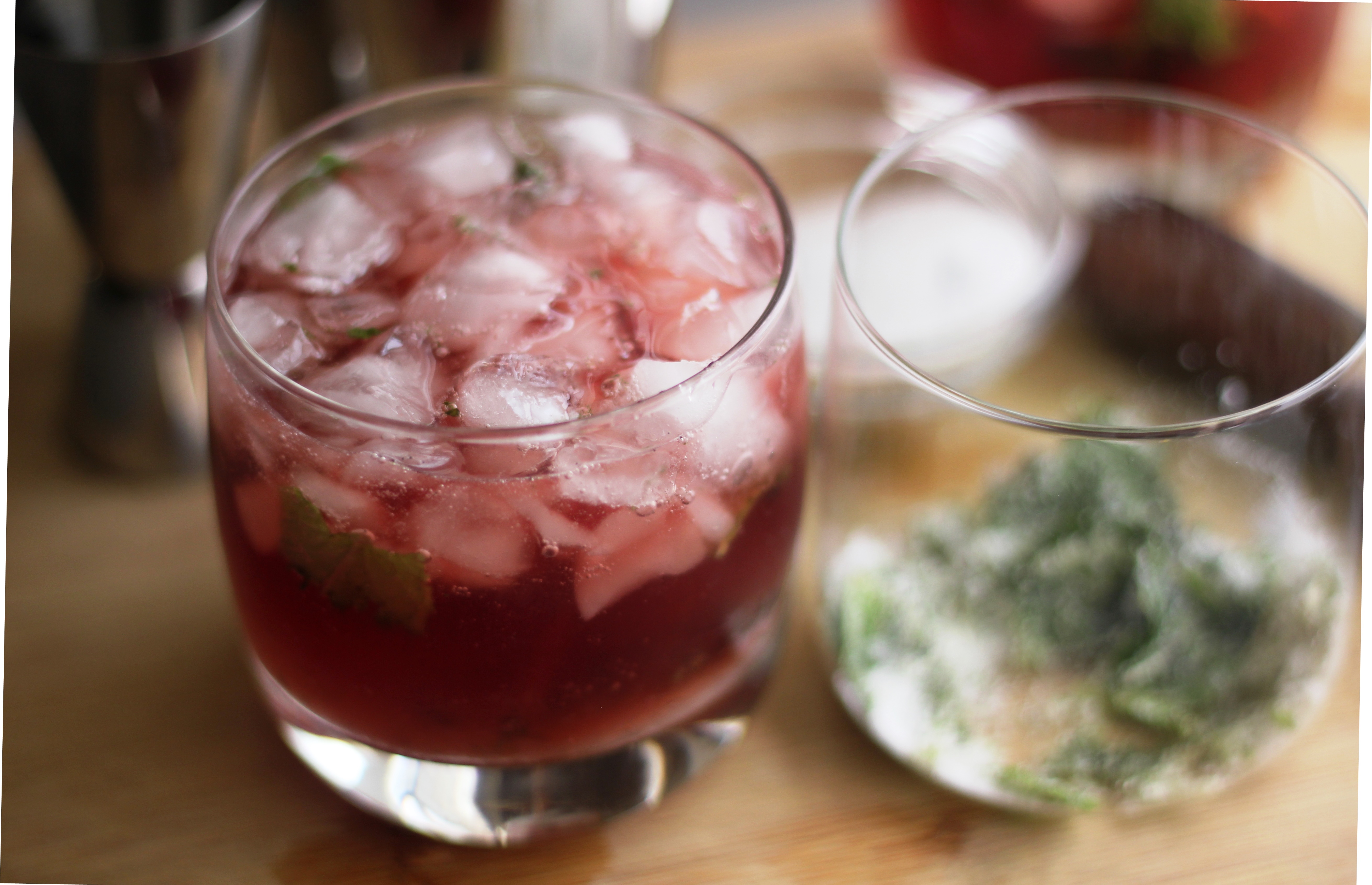 Pomegranate Mojito With Vanilla Sugar | Emerils.com