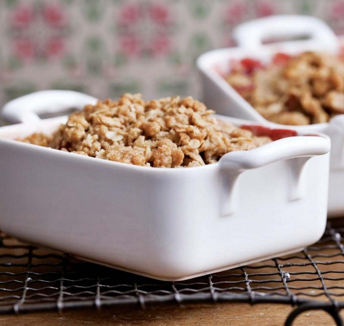 Rhubarb Strawberry Crisp | Emerils.com
