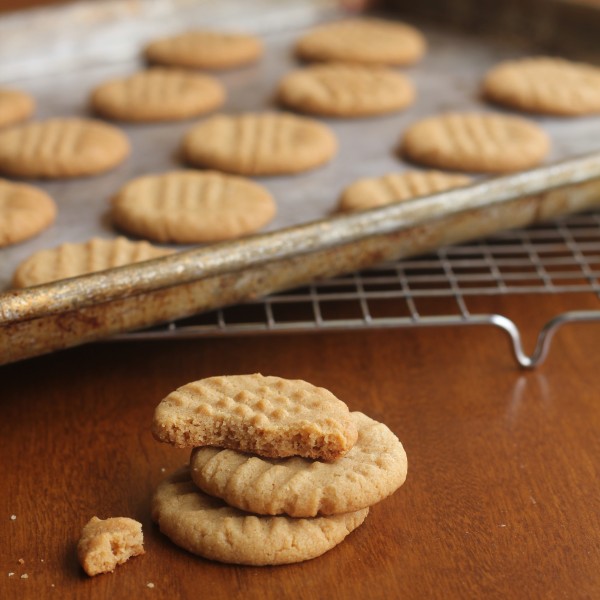 Mal Mal's Peanut Butter Cookies | Emerils.com