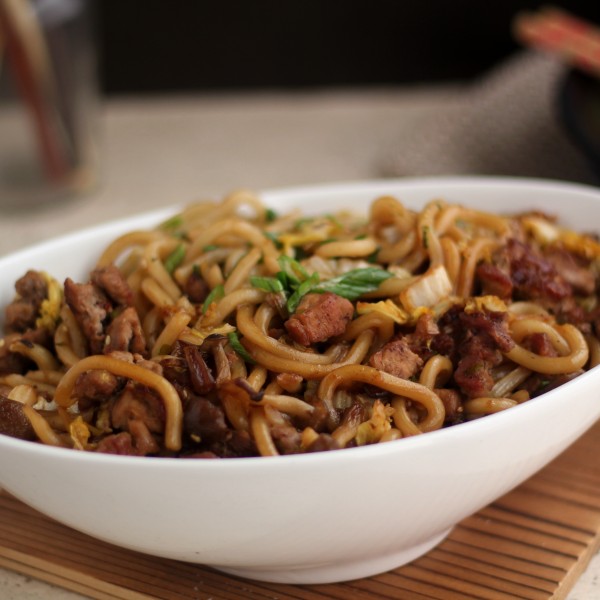 Stir-Fried Udon Noodles With Pork and Scallions Recipe