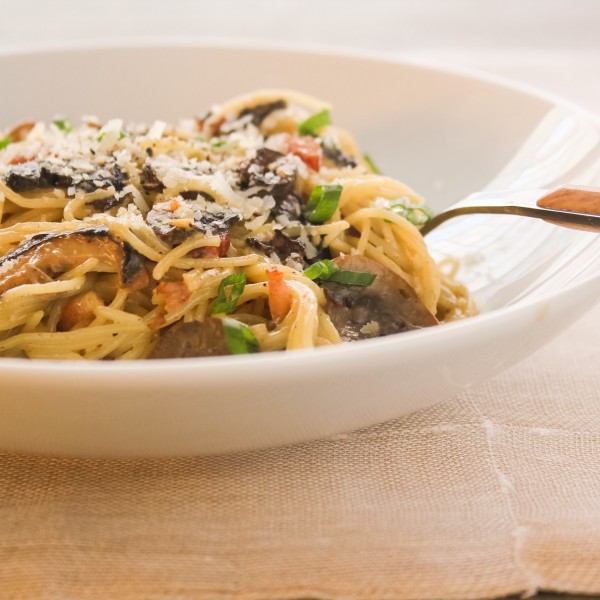 Emeril Lagasse Pasta & Beyond: Angel Hair Pomodoro with Fresh Basil Recipe  